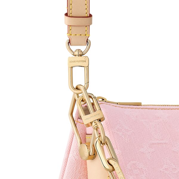 Louis Vuitton M13313 Coussin PM Washed Pink